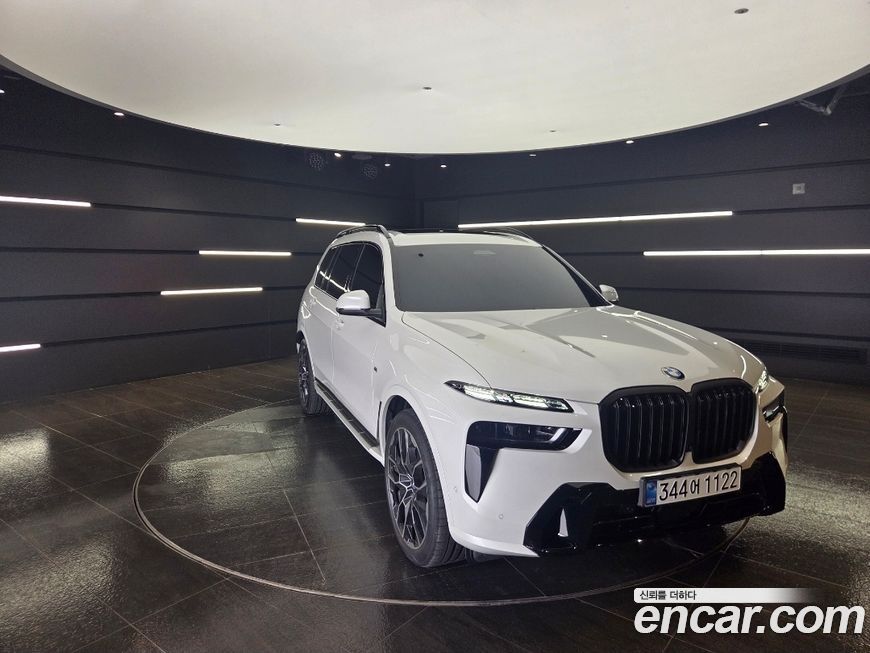 BMW X7 2025