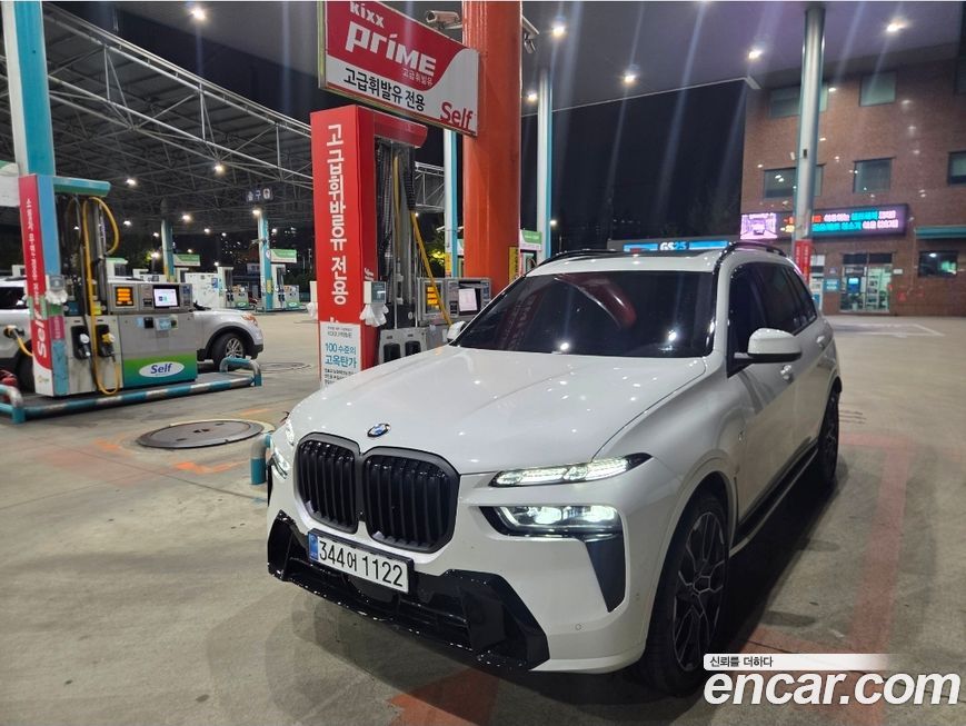 BMW X7 2025