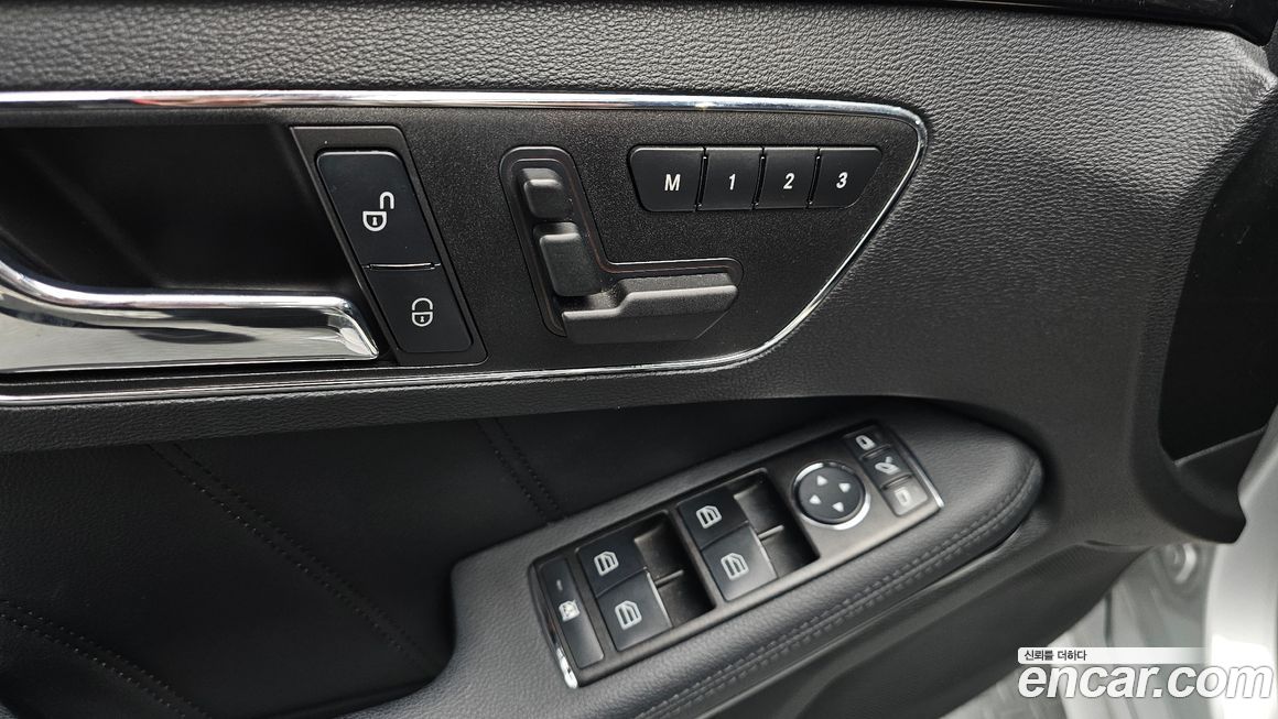 Mercedes-Benz E-Class 2010