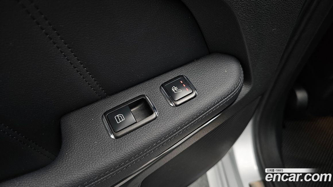 Mercedes-Benz E-Class 2010