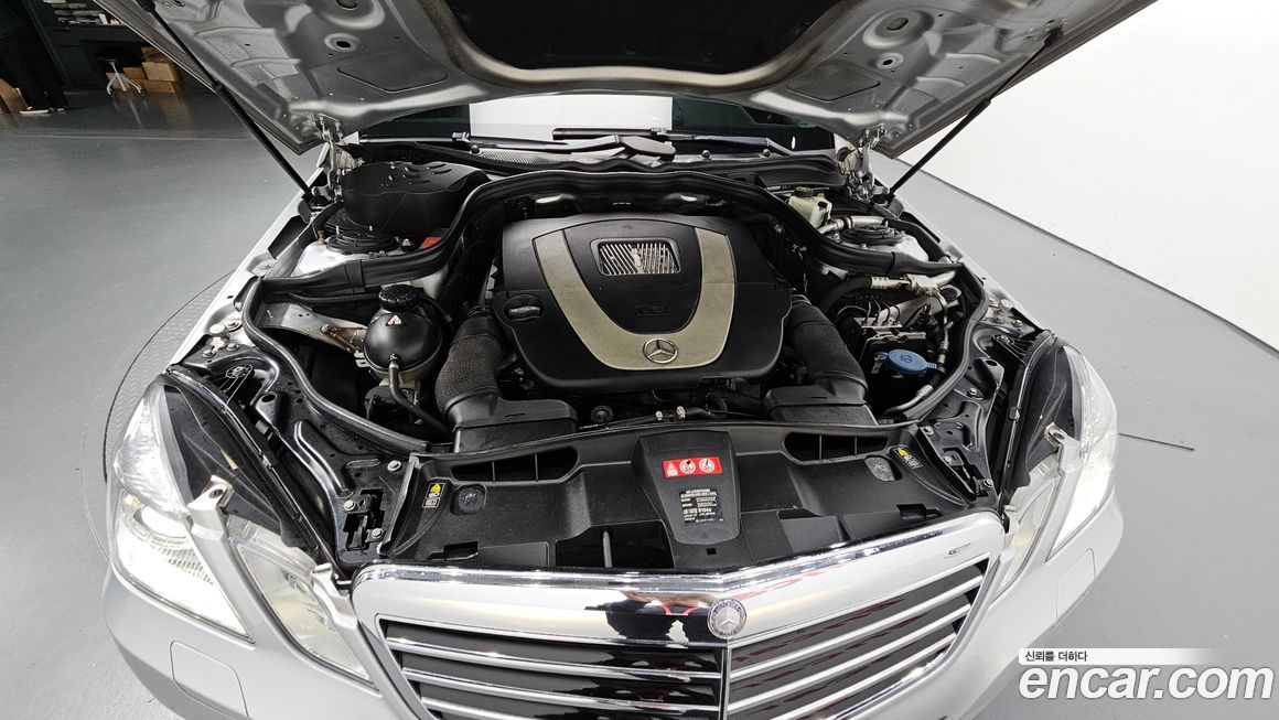 Mercedes-Benz E-Class 2010