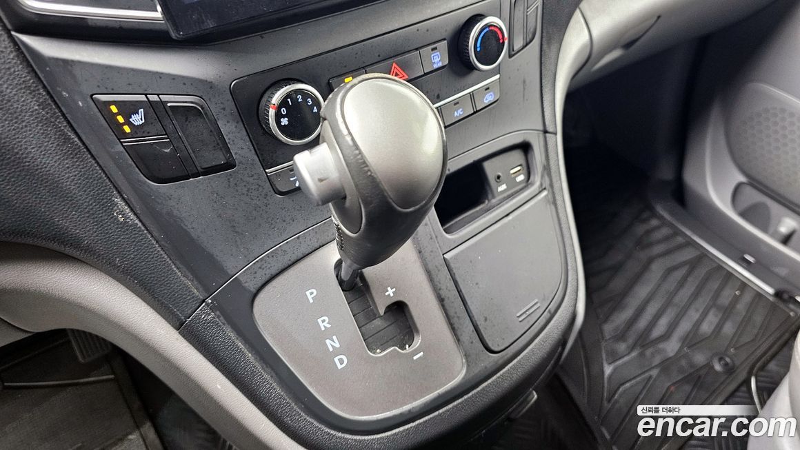 Hyundai Starex 2020