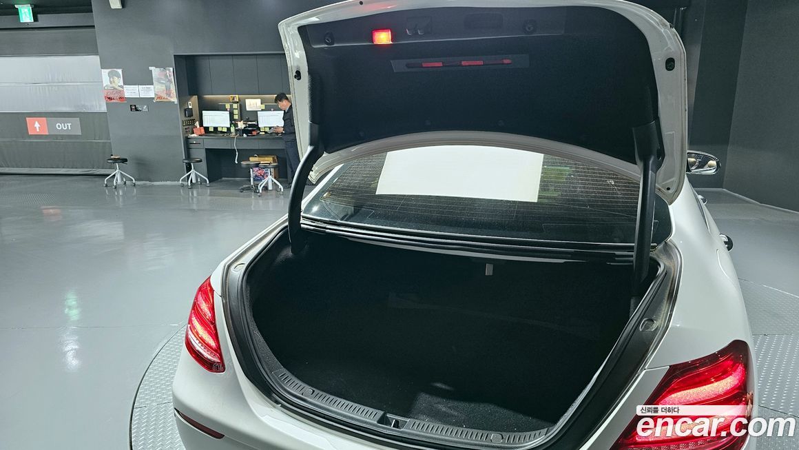 Mercedes-Benz E-Class 2018