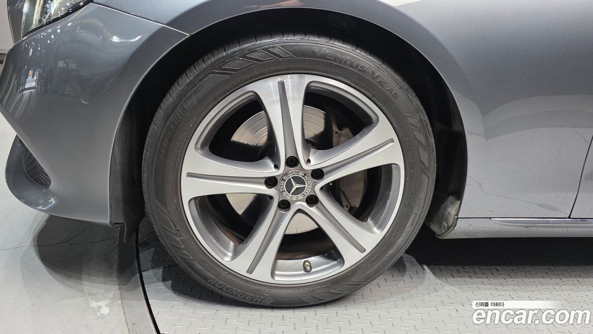 Mercedes-Benz E-Class 2019