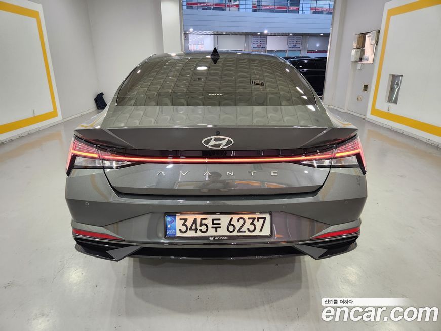 Hyundai AVANTE 2021
