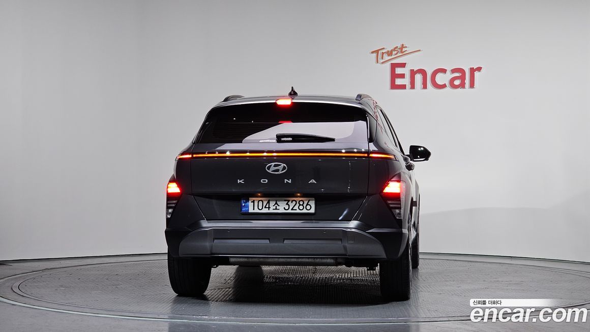 Hyundai Kona 2025