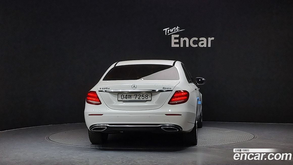 Mercedes-Benz E-Class 2018