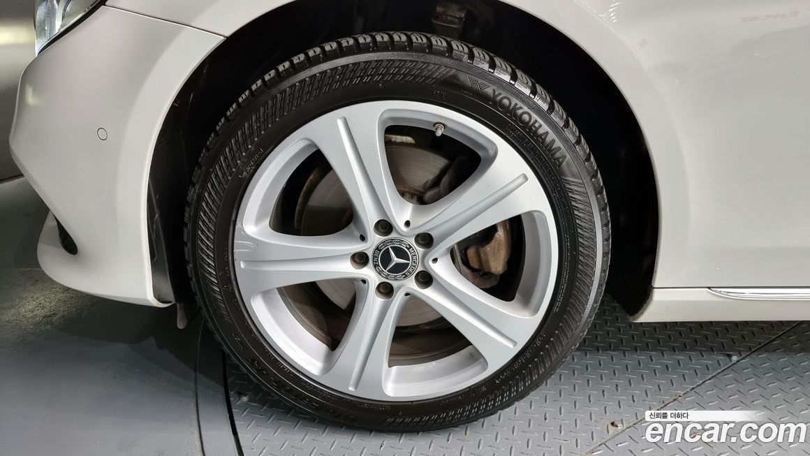 Mercedes-Benz E-Class 2018