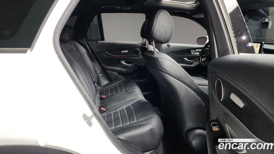 Mercedes-Benz GLC-Class 2016