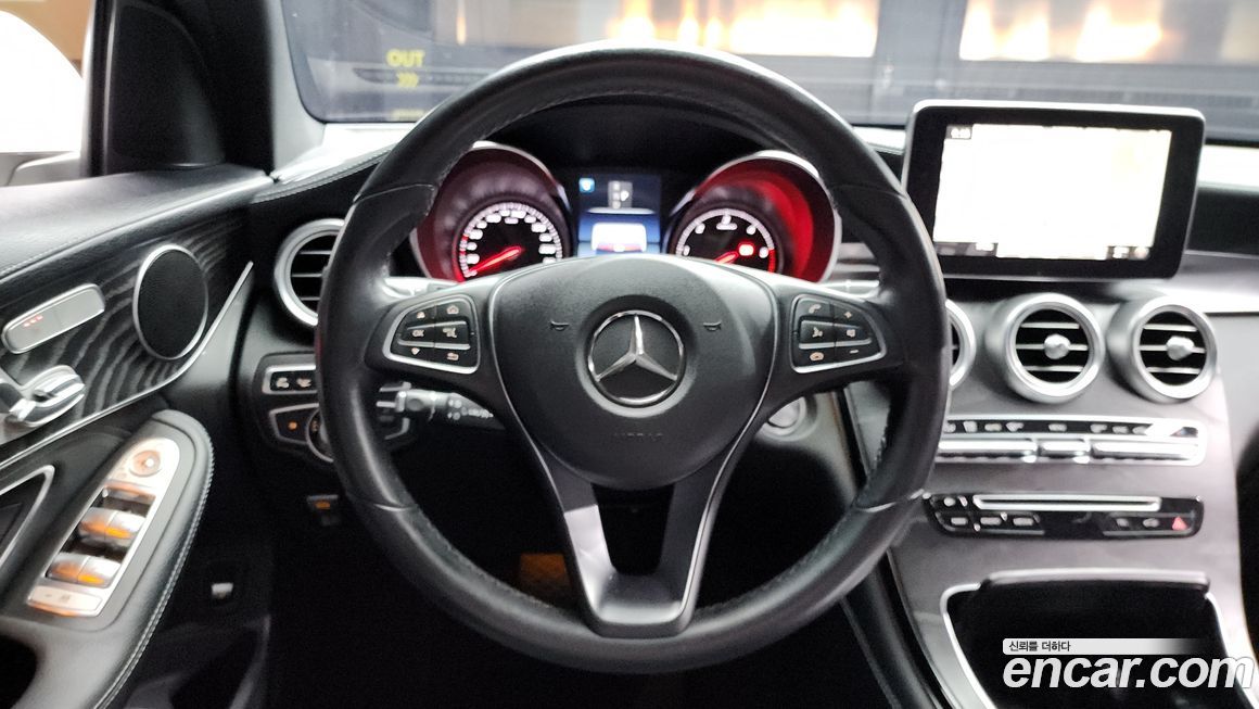 Mercedes-Benz GLC-Class 2016