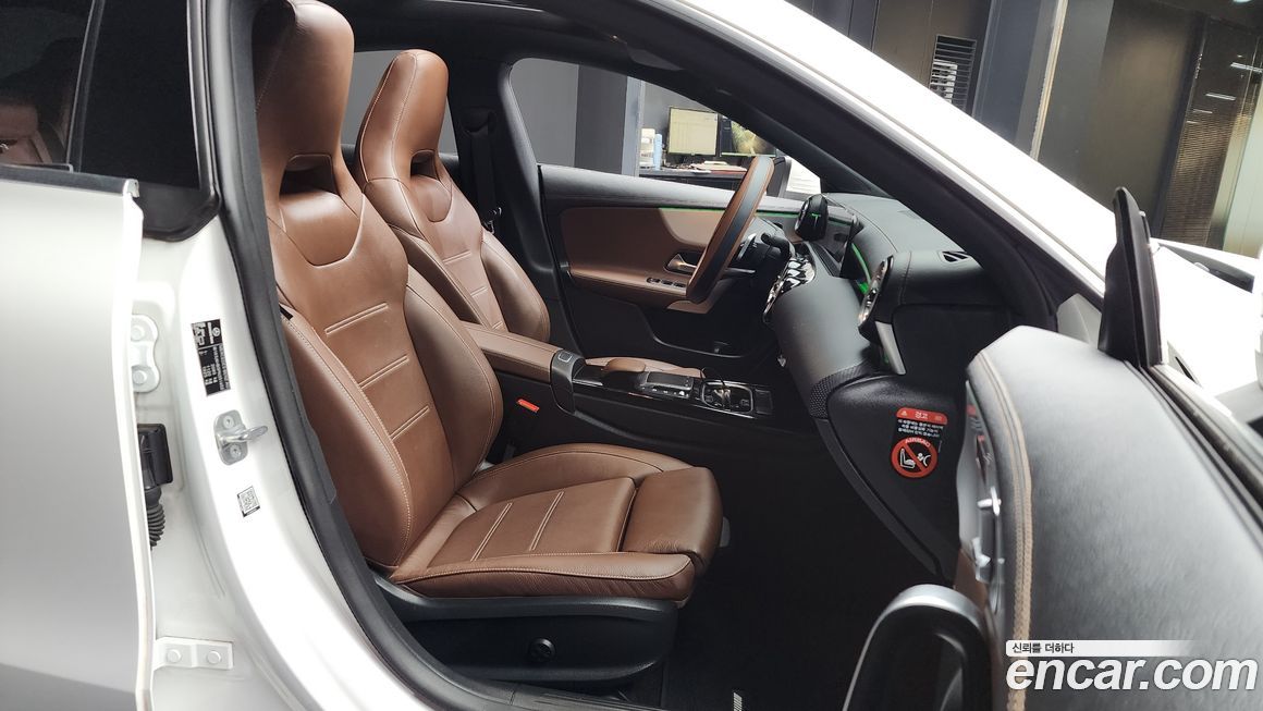 Mercedes-Benz CLA-Class 2023