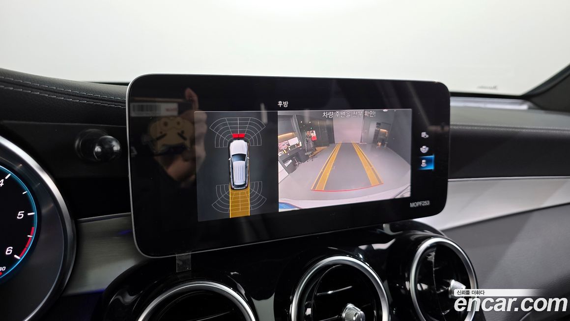 Mercedes-Benz GLC-Class 2021