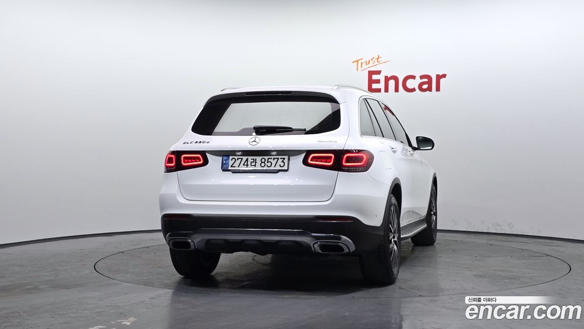 Mercedes-Benz GLC-Class 2021