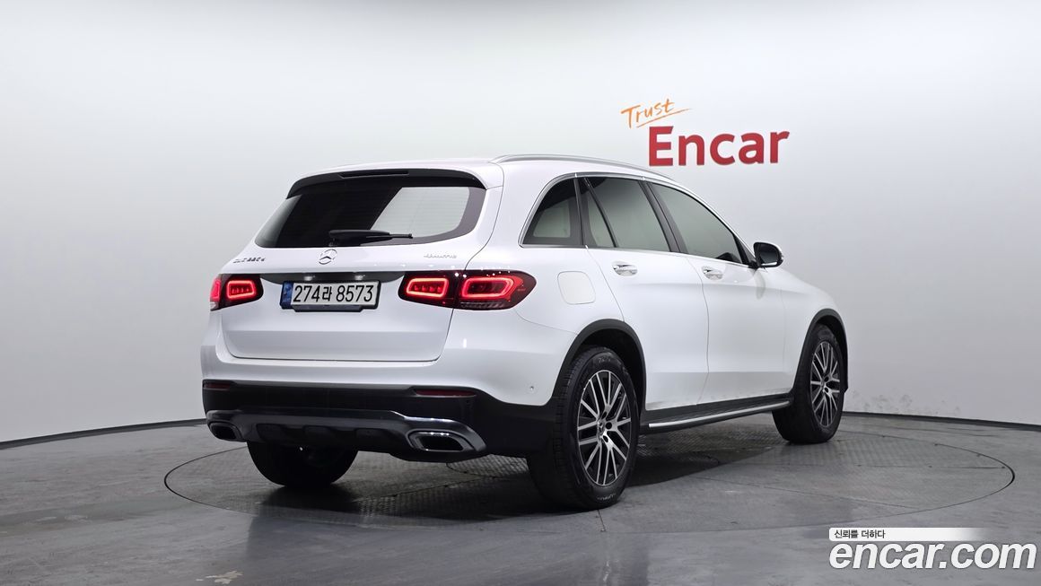 Mercedes-Benz GLC-Class 2021