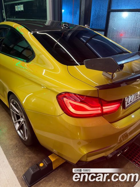 BMW M4 2015