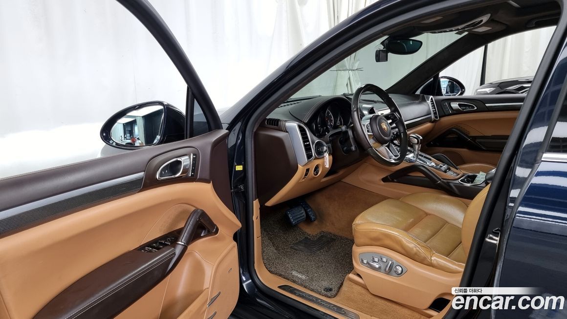 Porsche Cayenne 2016