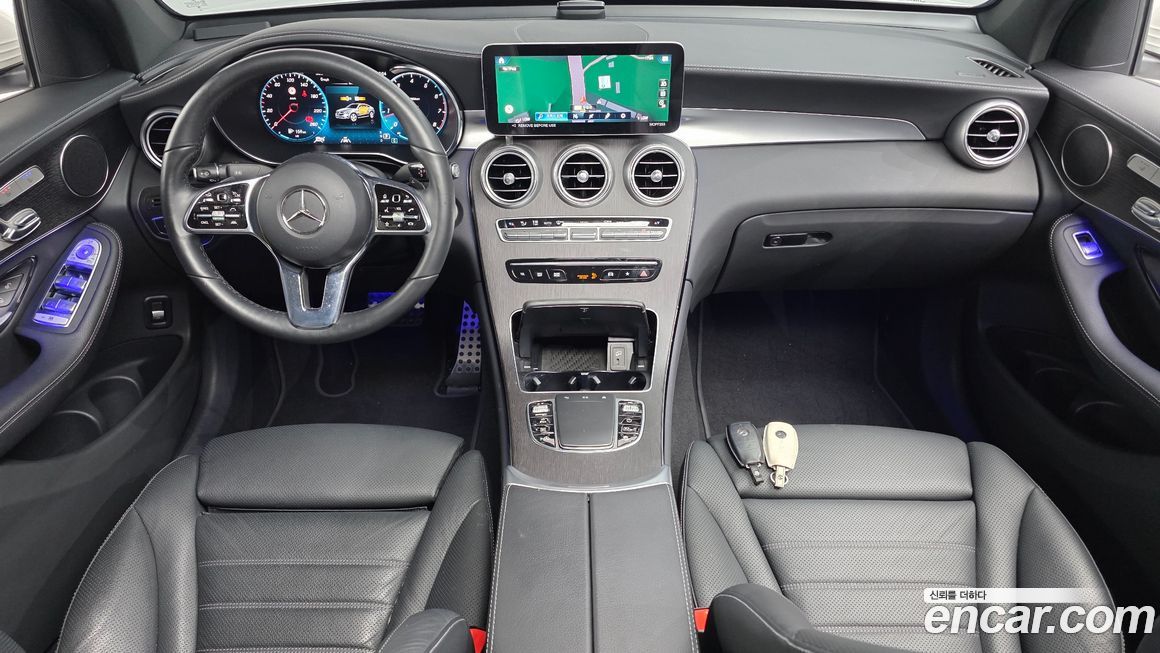 Mercedes-Benz GLC-Class 2023
