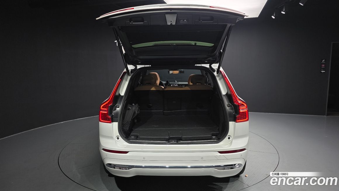 Volvo XC60 2024