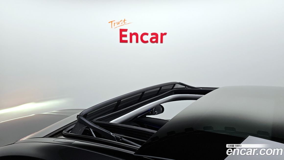 Mercedes-Benz E-Class 2025