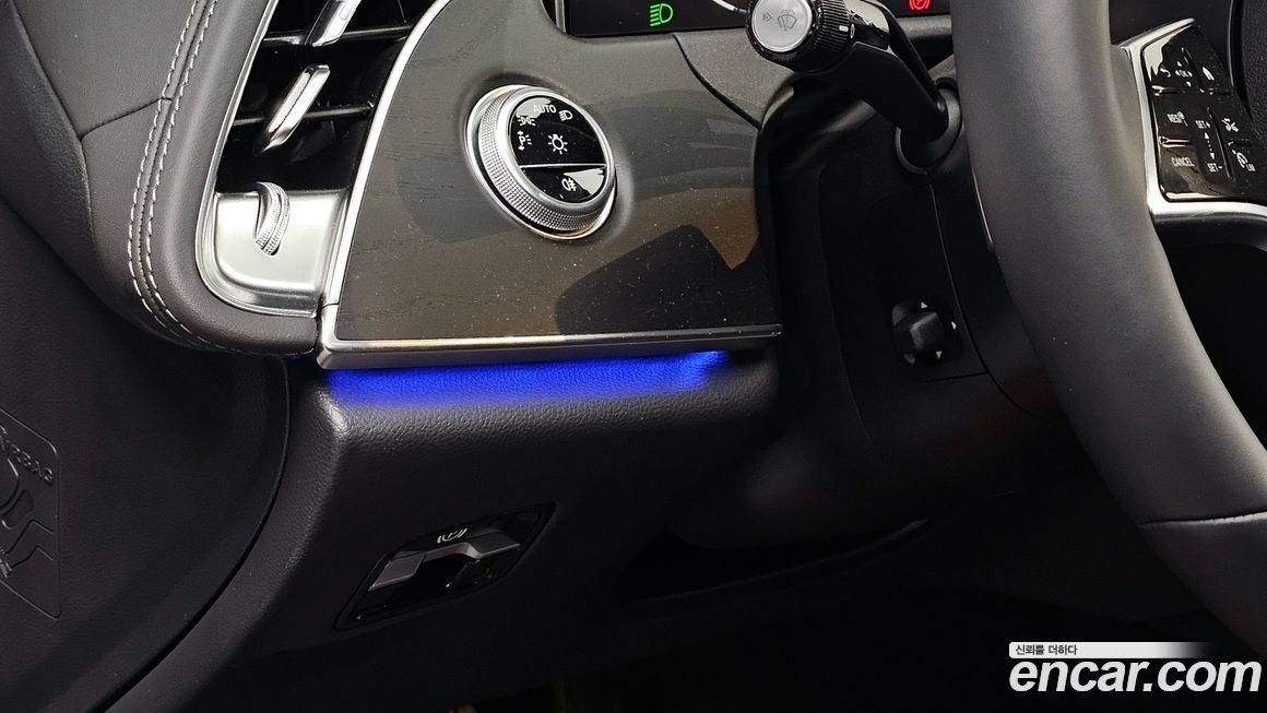 Mercedes-Benz E-Class 2025