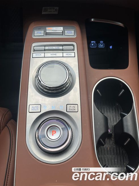 Genesis GV70 2024