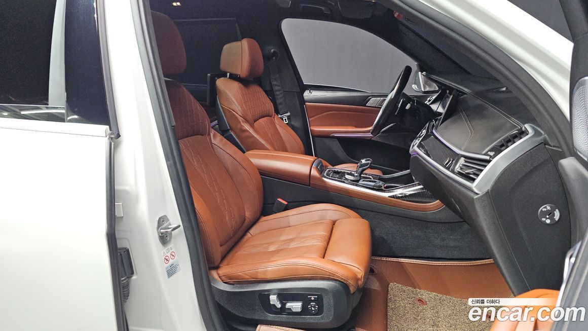 BMW X7 2022