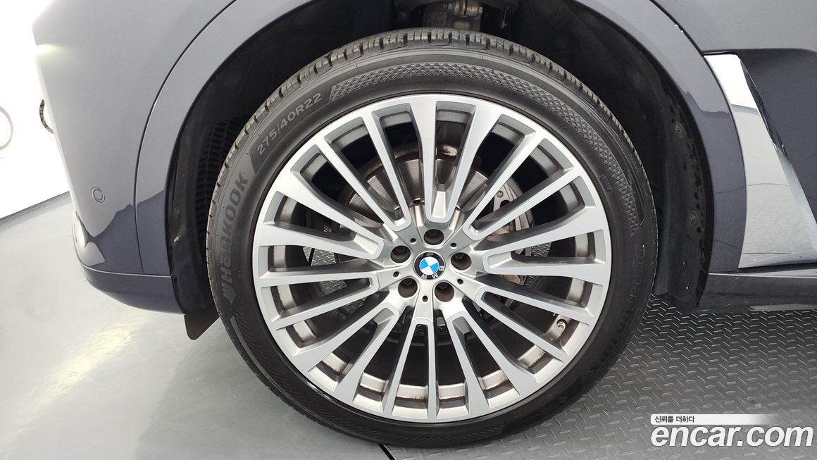 BMW X7 2022