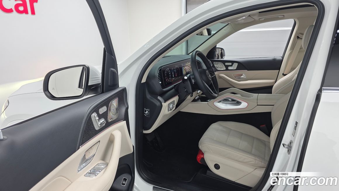 Mercedes-Benz GLE-Class 2025