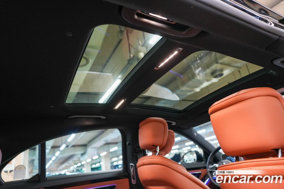 Mercedes-Benz S-Class 2025