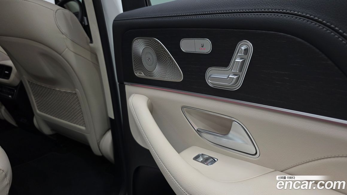 Mercedes-Benz GLE-Class 2025