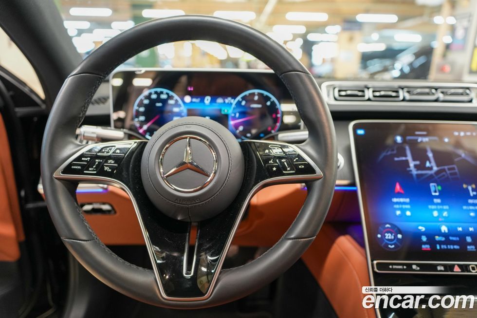 Mercedes-Benz S-Class 2025