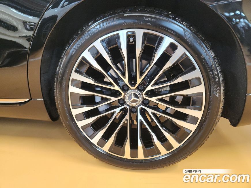 Mercedes-Benz S-Class 2022