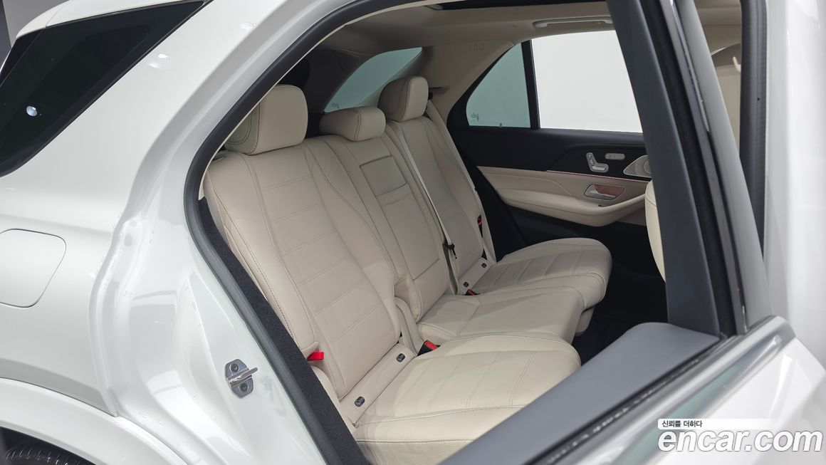 Mercedes-Benz GLE-Class 2025