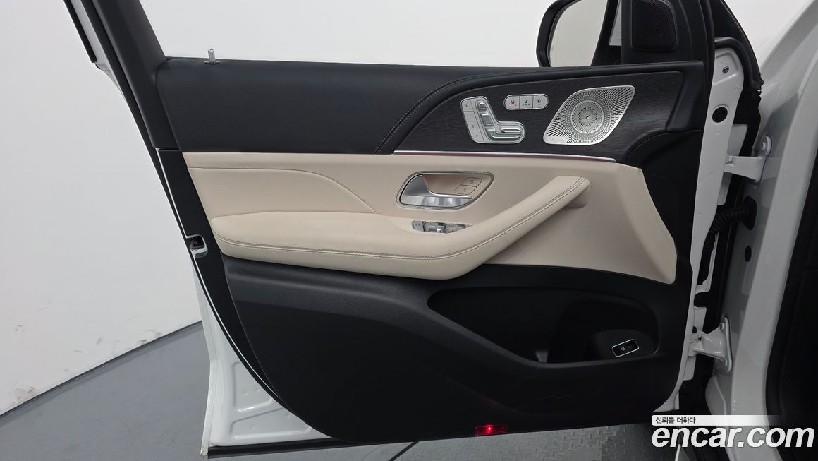 Mercedes-Benz GLE-Class 2025