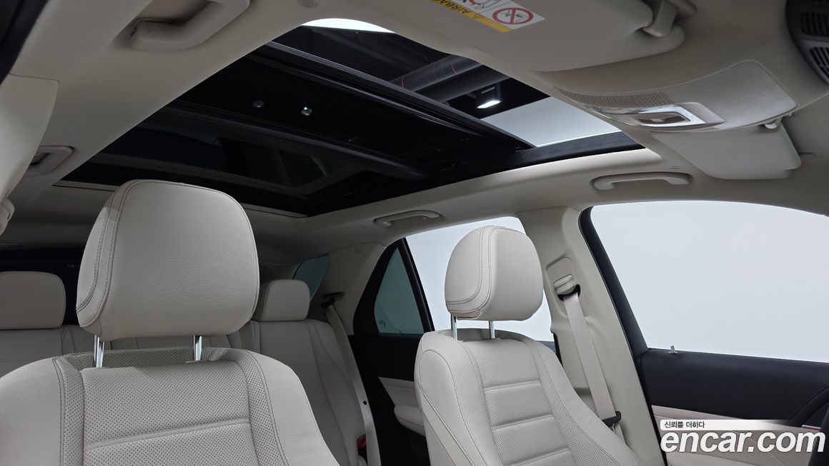 Mercedes-Benz GLE-Class 2025