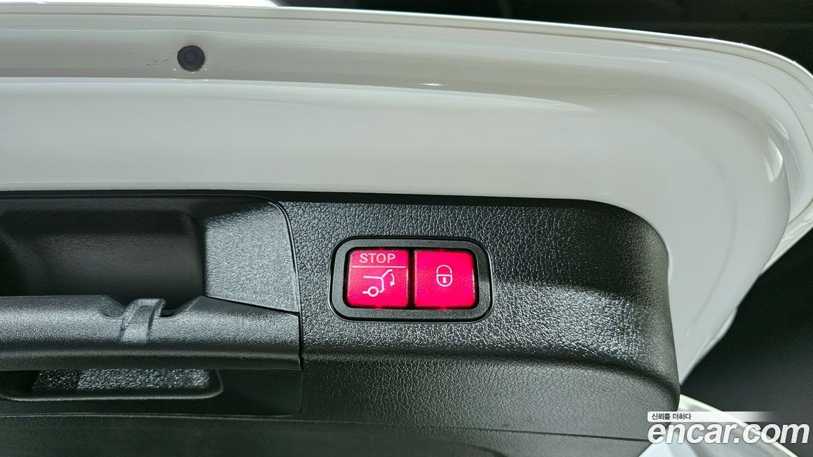 Mercedes-Benz GLB-Class 2021