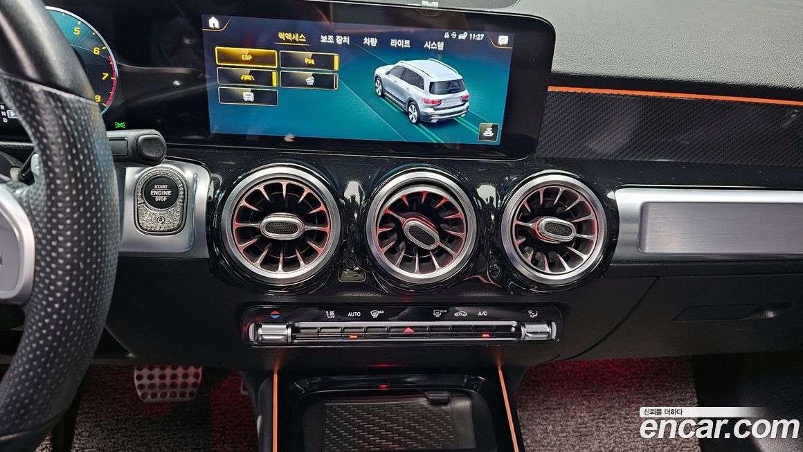 Mercedes-Benz GLB-Class 2021