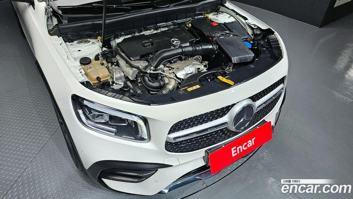 Mercedes-Benz GLB-Class 2021