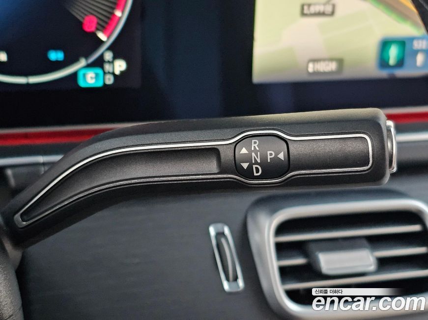 Mercedes-Benz GLE-Class 2025