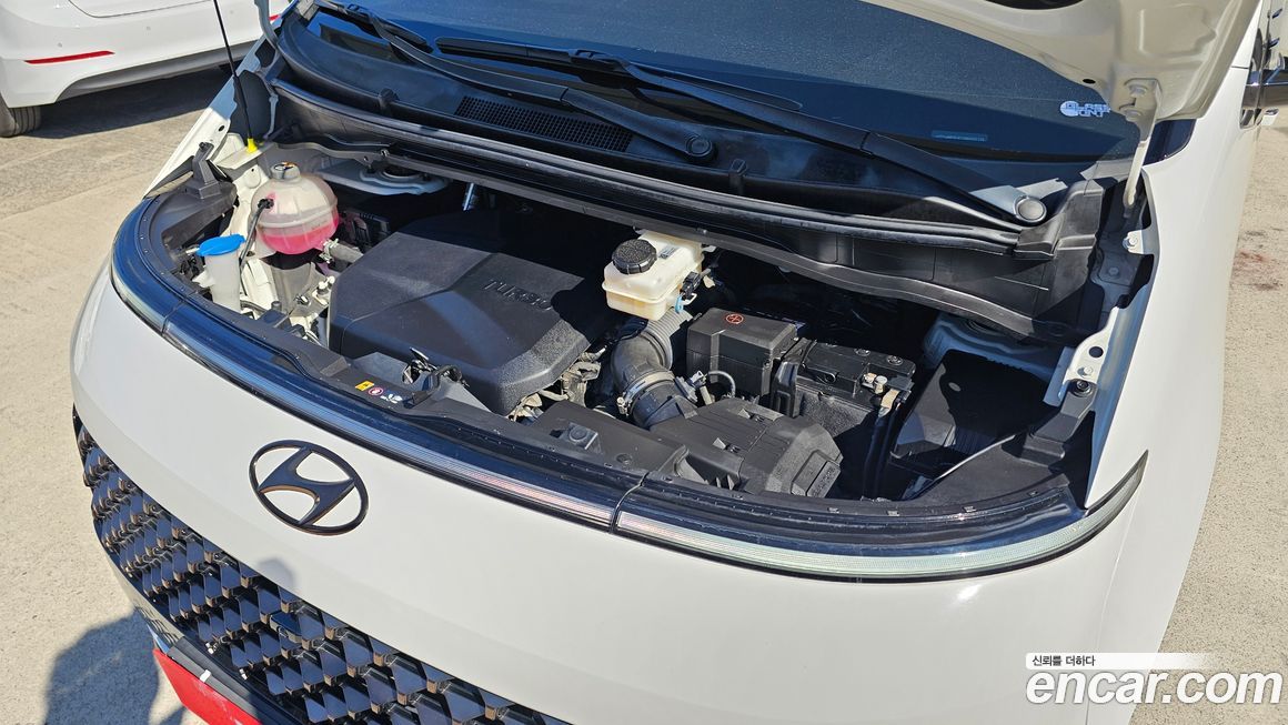 Hyundai Staria 2022
