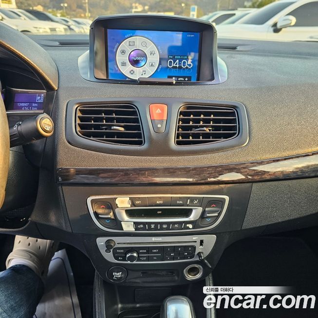 Renault-KoreaSamsung SM3 2015