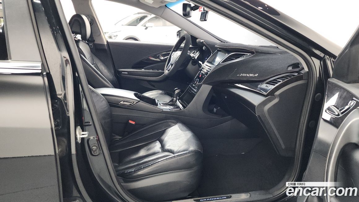 Hyundai Grandeur 2015
