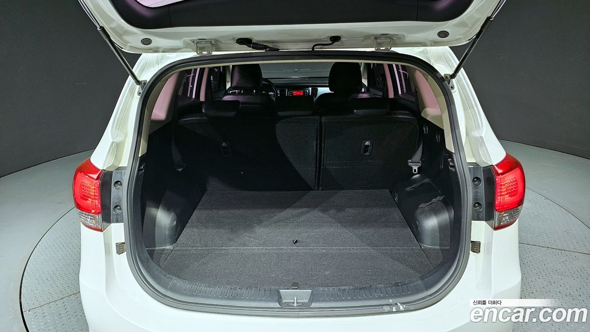 Kia Carens 2016