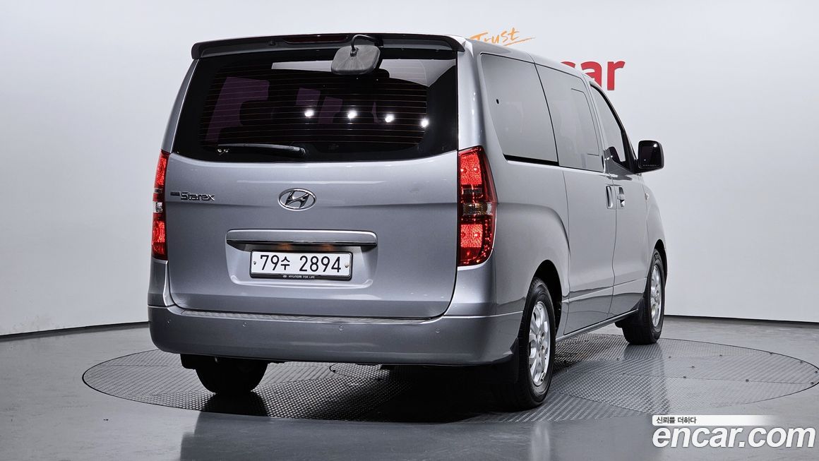 Hyundai Starex 2016