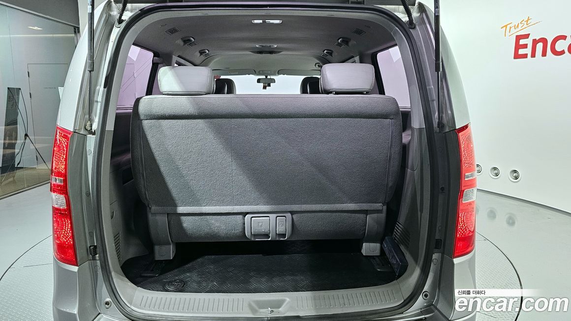 Hyundai Starex 2016