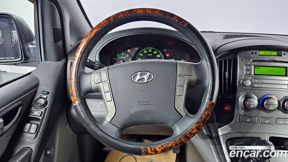 Hyundai Starex 2016