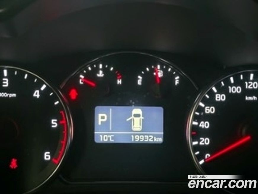 Kia Carens 2016