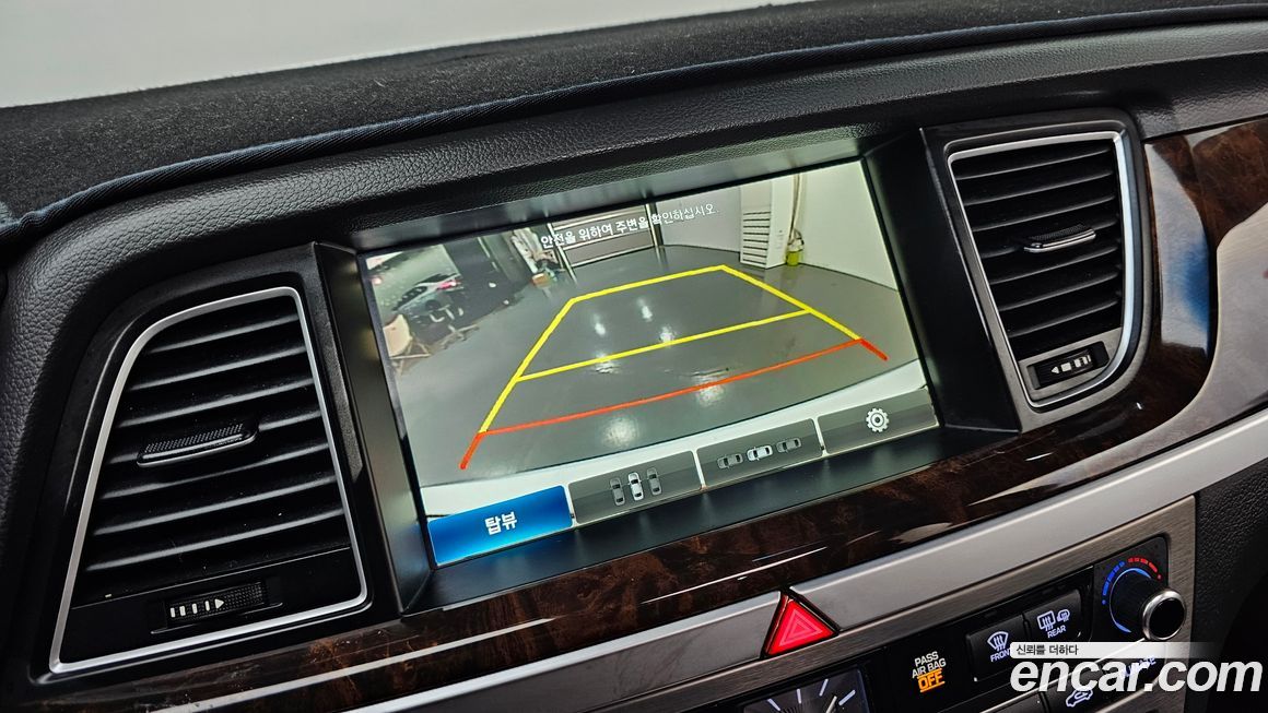 Hyundai Genesis 2016