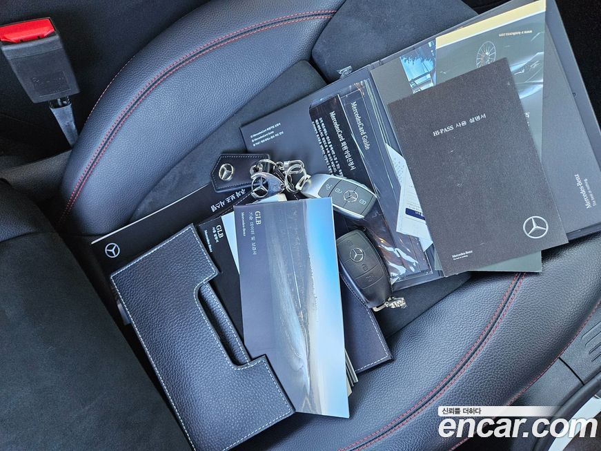 Mercedes-Benz GLB-Class 2020