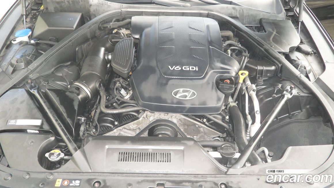 Hyundai Genesis 2015